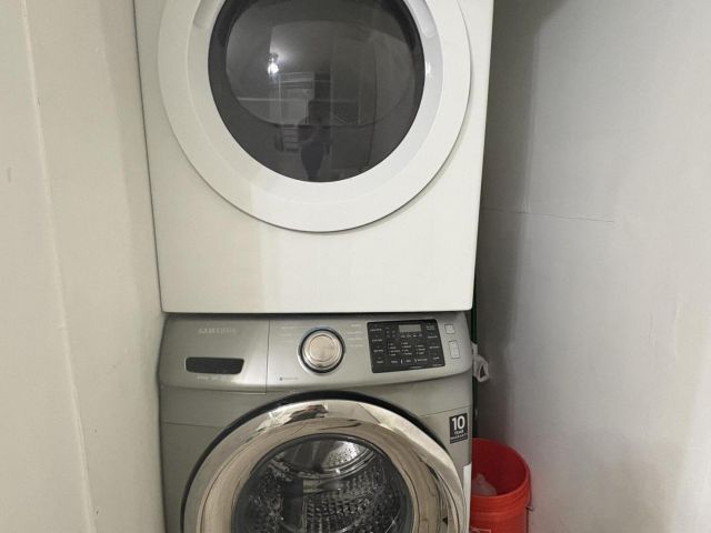 Home for rent at 2711 NE 11th Terrace - photo 6750814