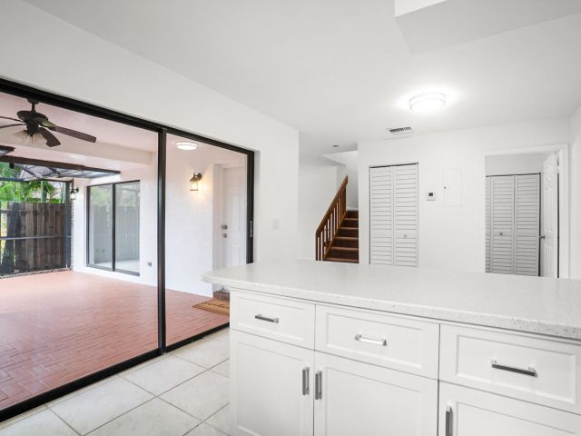 Home for rent at 7690 Courtyard Run W - photo 6786021