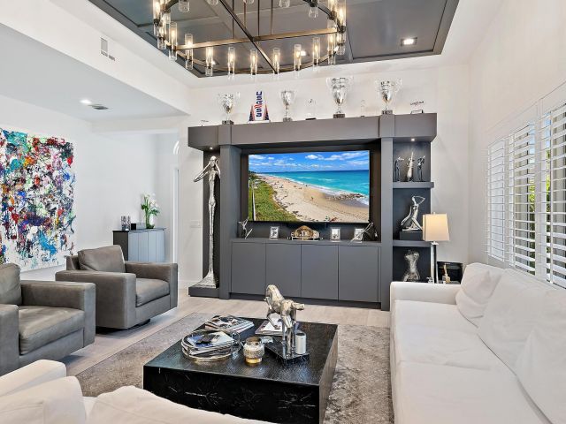 Home for sale at 10640 Grande Boulevard - photo 6722183