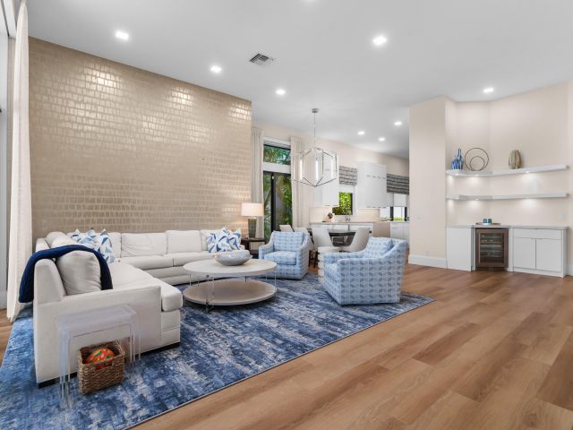 Home for sale at 16125 Villa Vizcaya Place - photo 6714405