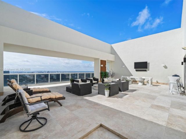 Apartment for rent  Unit #5103 - photo 6717606