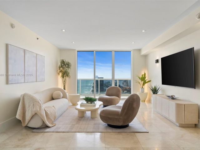 Apartment for rent  Unit #5103 - photo 6717611