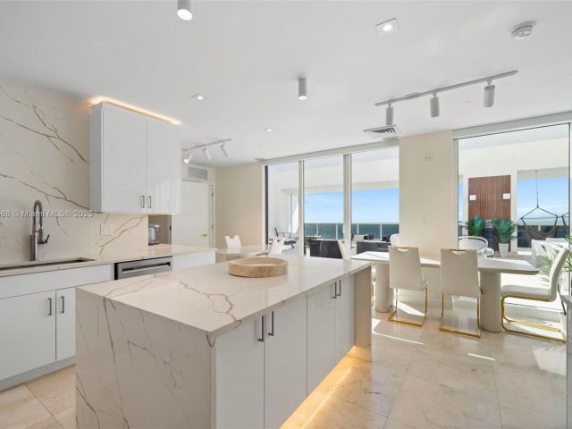 Apartment for rent  Unit #5103 - photo 6717613