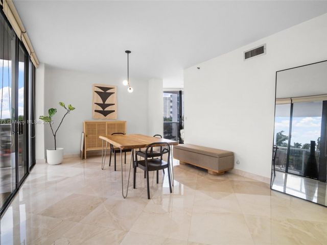 Apartment for sale  Unit #M1 - photo 6715951