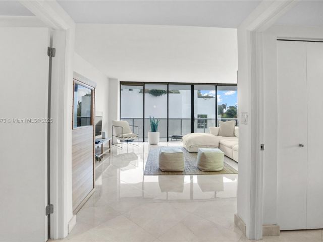 Apartment for sale  Unit #M1 - photo 6715956