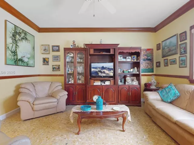 5-bedroom home for sale in Homestead - 14240 SW 291st Ln - MondialRealty