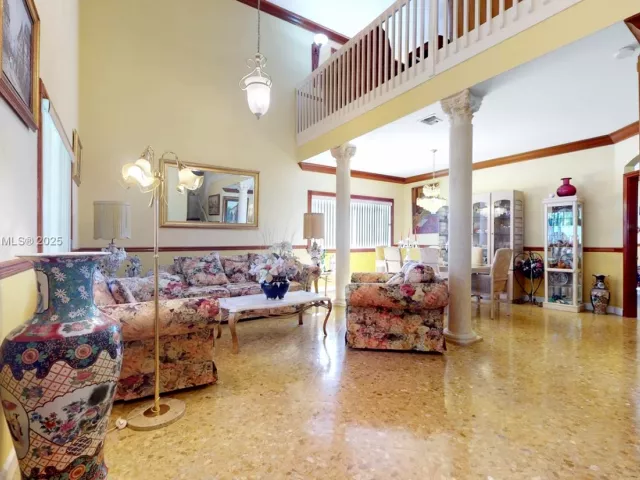 5-bedroom home for sale in Homestead - 14240 SW 291st Ln - MondialRealty