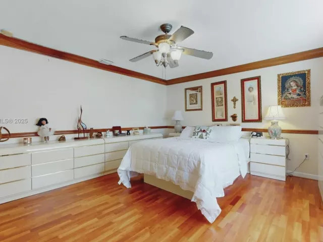 5-bedroom home for sale in Homestead - 14240 SW 291st Ln - MondialRealty