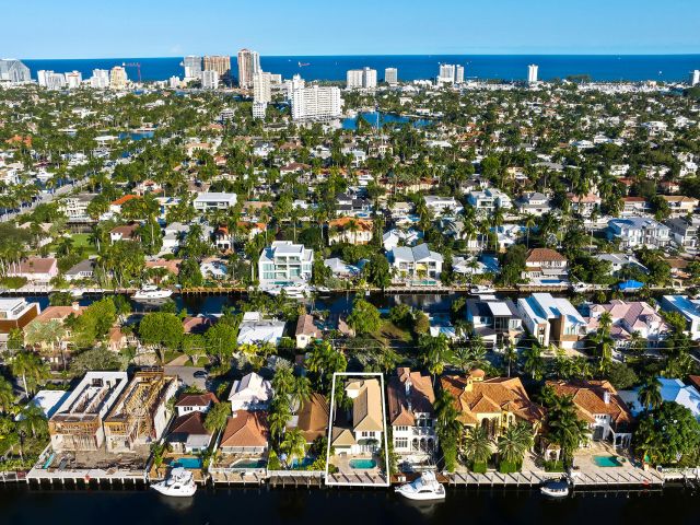 Home for rent at 413 Coconut Isle Drive - photo 6730804