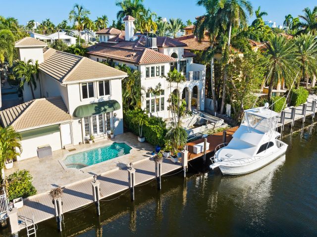 Home for rent at 413 Coconut Isle Drive - photo 6730814