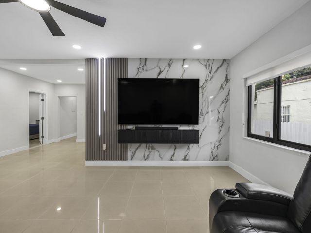 Home for sale at 2244 SW 10th Street - photo 6716879