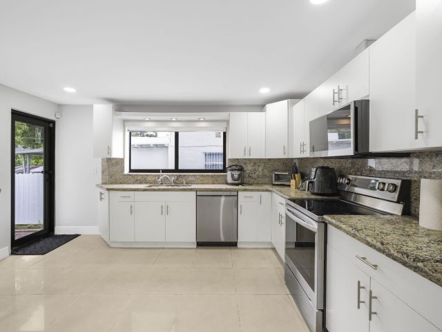 Home for sale at 2244 SW 10th Street - photo 6716882