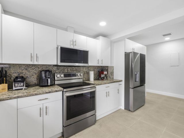 Home for sale at 2244 SW 10th Street - photo 6716883