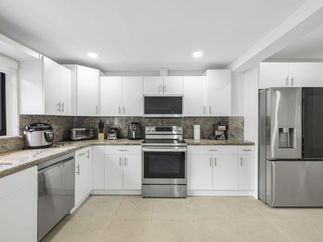 Home for sale at 2244 SW 10th Street - photo 6716884