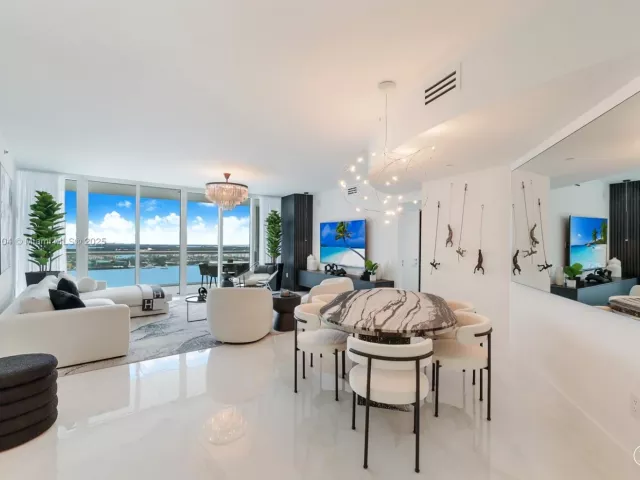 3-bedroom condo for rent in Miami Beach - 450 Alton Rd 2603 - MondialRealty