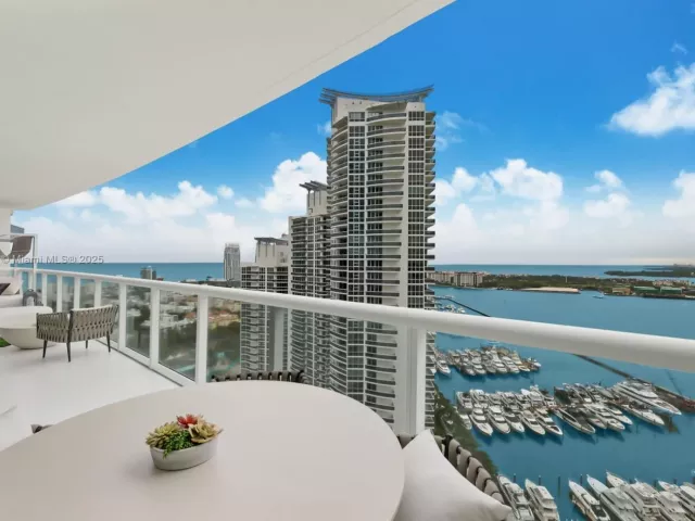 3-bedroom condo for rent in Miami Beach - 450 Alton Rd 2603 - MondialRealty