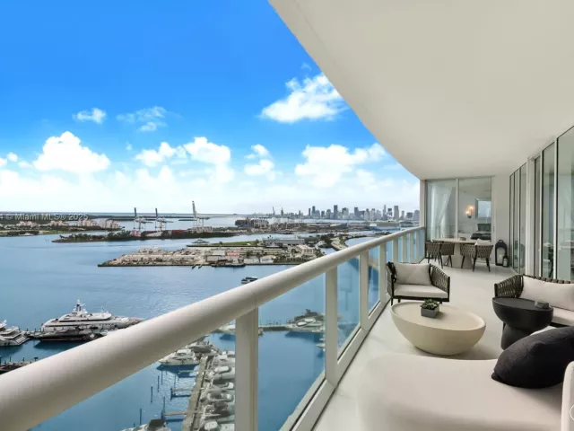 3-bedroom condo for rent in Miami Beach - 450 Alton Rd 2603 - MondialRealty