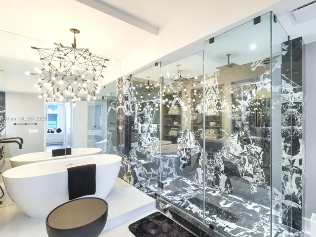 3-bedroom condo for rent in Miami Beach - 450 Alton Rd 2603 - MondialRealty