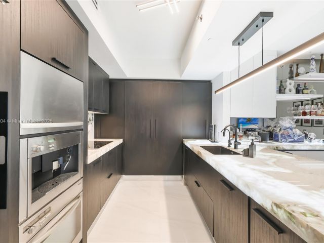 Apartment for rent  Unit #2603 - photo 6719309