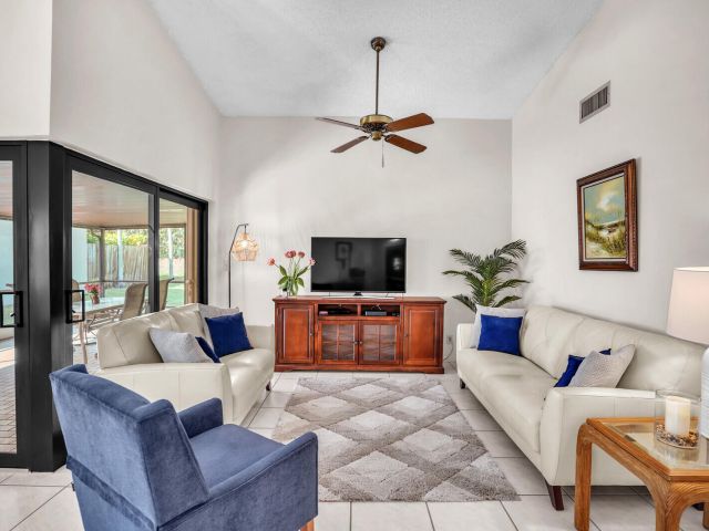 Home for sale at 1550 NW 22nd Avenue - photo 6715825