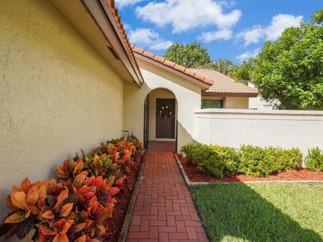 Home for sale at 1550 NW 22nd Avenue - photo 6715830