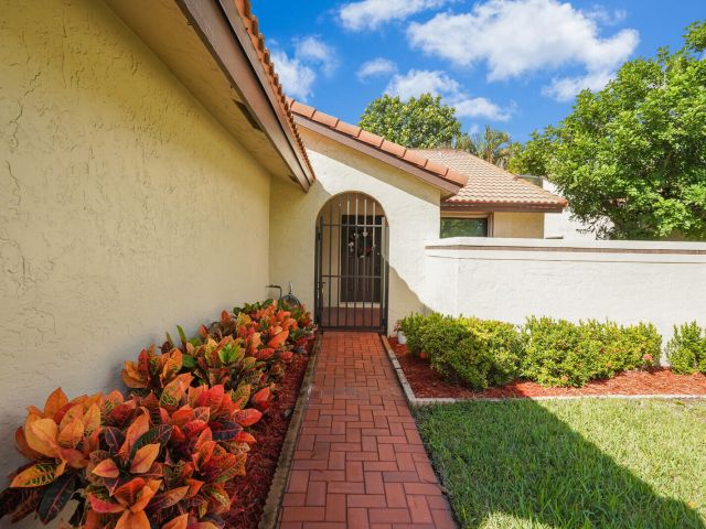 Home for sale at 1550 NW 22nd Avenue - photo 6715831