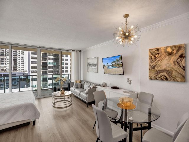condo for rent in Hollywood - 2501 S Ocean Dr 505 - MondialRealty