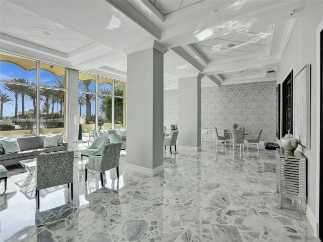 condo for rent in Hollywood - 2501 S Ocean Dr 505 - MondialRealty