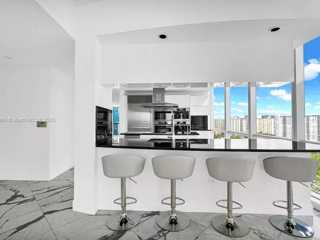 Apartment for sale  Unit #1808 - photo 6720692