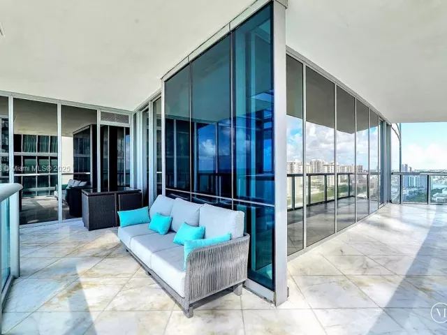 Apartment for sale  Unit #1808 - photo 6720682