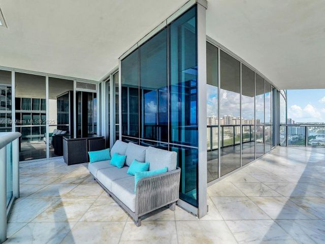 Apartment for sale  Unit #1808 - photo 6720682