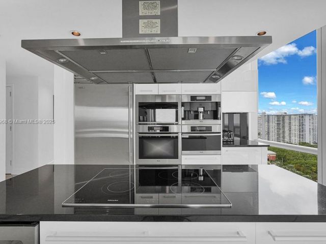 Apartment for sale  Unit #1808 - photo 6720683