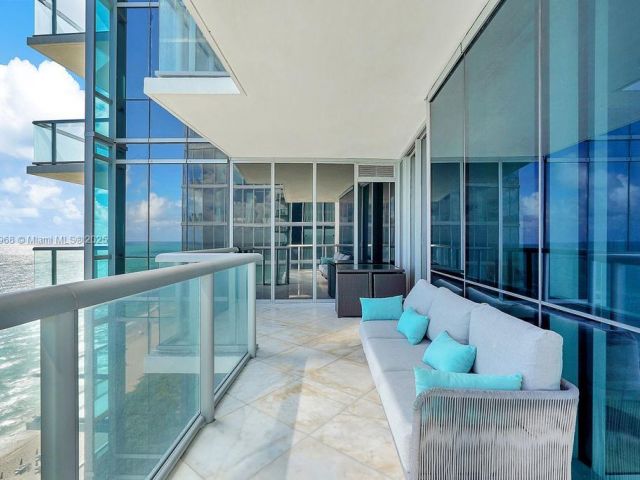 Apartment for sale  Unit #1808 - photo 6720689