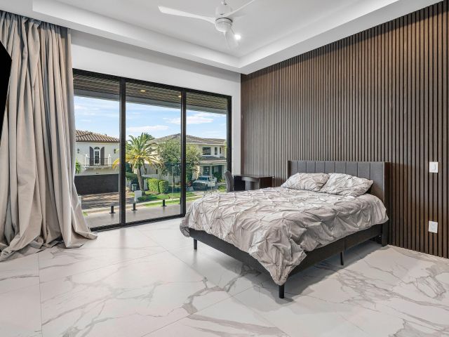 Home for sale at 245 NE 6th Court - photo 6749345