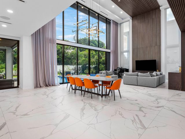 Home for sale at 245 NE 6th Court - photo 6749353