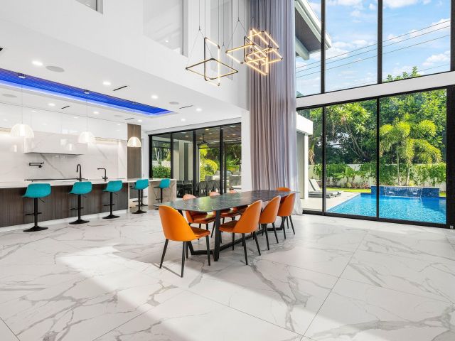 Home for sale at 245 NE 6th Court - photo 6749354