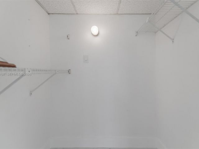 1-bedroom condo for rent in Hallandale Beach - 1950 S Ocean Dr 19A - MondialRealty