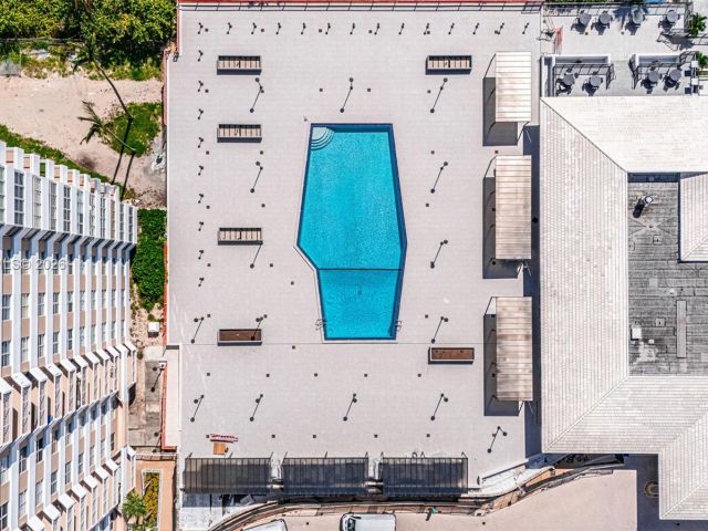 1-bedroom condo for rent in Hallandale Beach - 1950 S Ocean Dr 19A - MondialRealty