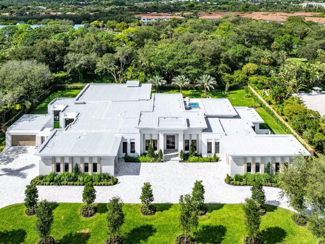 Home for sale at 16484 Bridlewood Circle - photo 6737118