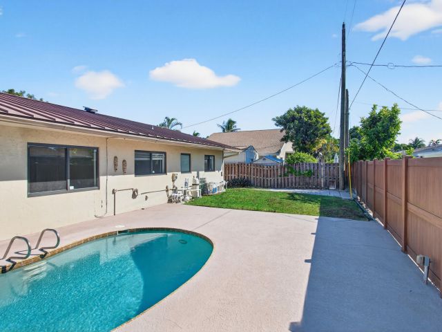 Home for sale at 714 Heron Drive - photo 6745165