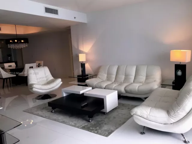 2-bedroom condo for sale in Sunny Isles Beach - 18201 Collins Ave 5104 - MondialRealty