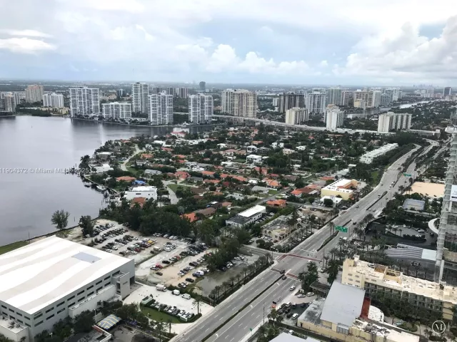 2-bedroom condo for sale in Sunny Isles Beach - 18201 Collins Ave 5104 - MondialRealty