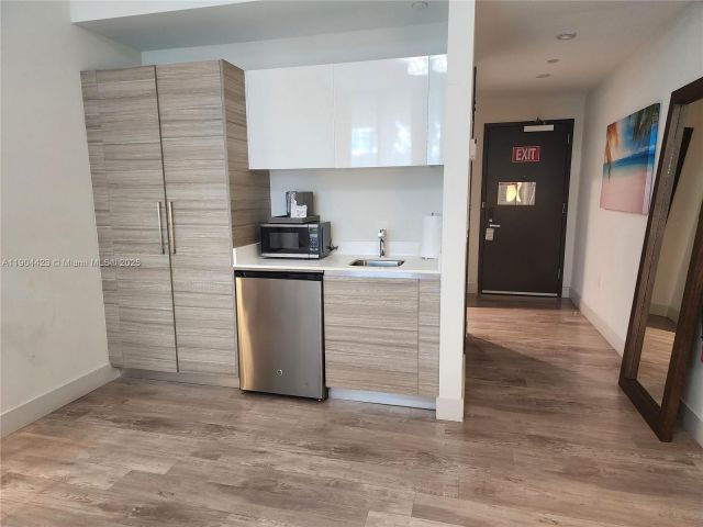 1-bedroom condo for rent in Hollywood - 777 N Ocean Dr S207 - MondialRealty