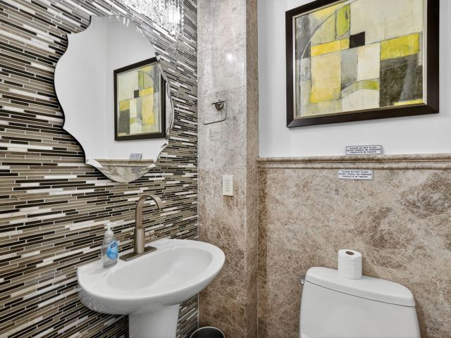 Home for sale at 516-520 34th Street - photo 6716519