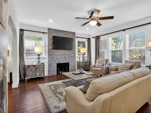 Home for sale at 516-520 34th Street - photo 6716530