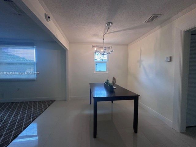 3-bedroom home for rent in Fort Lauderdale - 2898 NW 6th Ct - MondialRealty