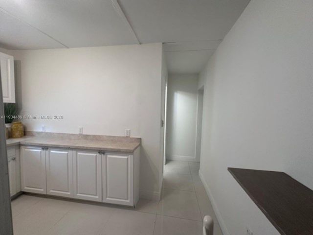 3-bedroom home for rent in Fort Lauderdale - 2898 NW 6th Ct - MondialRealty