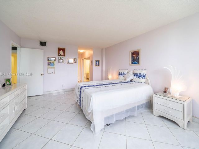 Apartment for rent  Unit #508 - photo 7446981