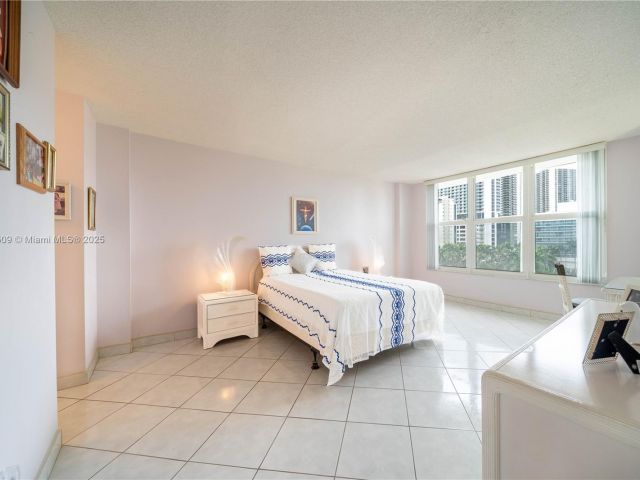 Apartment for rent  Unit #508 - photo 7446982