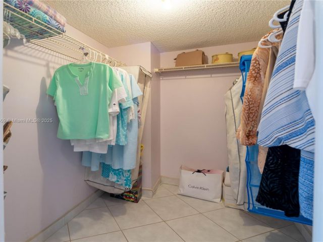 Apartment for rent  Unit #508 - photo 7446986